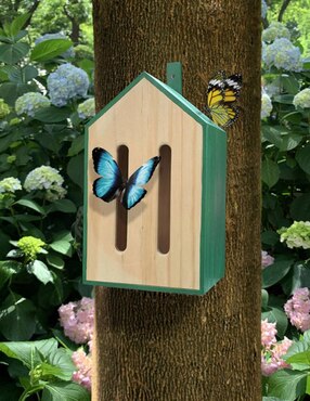 Casita de madera Kikkerland para mariposas